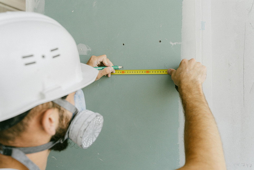 Managing Daily Life During Active Construction: A Practical Guide